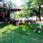 ホテル Kulin Dvor