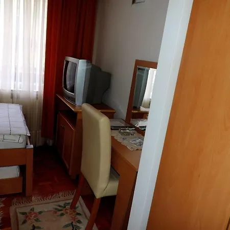 Kulin Dvor 3*