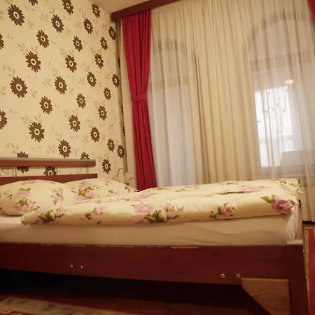 Hotel Kulin Dvor 3*