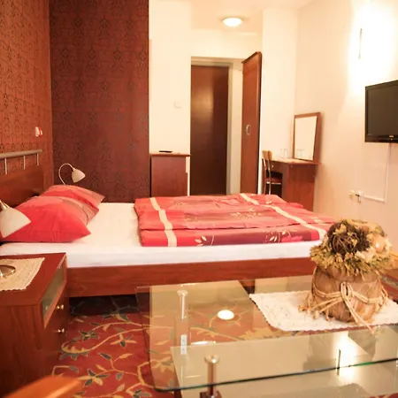 Hotel Kulin Dvor 3*