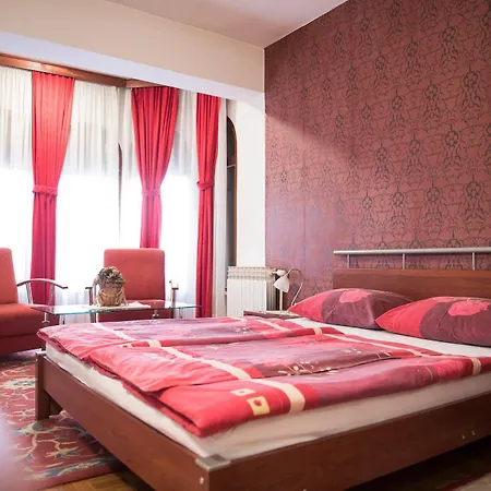 Kulin Dvor Hotel 3*